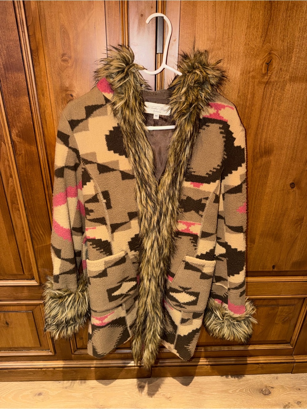 Tasha Polizzi Taupe & Pink Faux-Fur Trimmed Patterned Cape Jacket